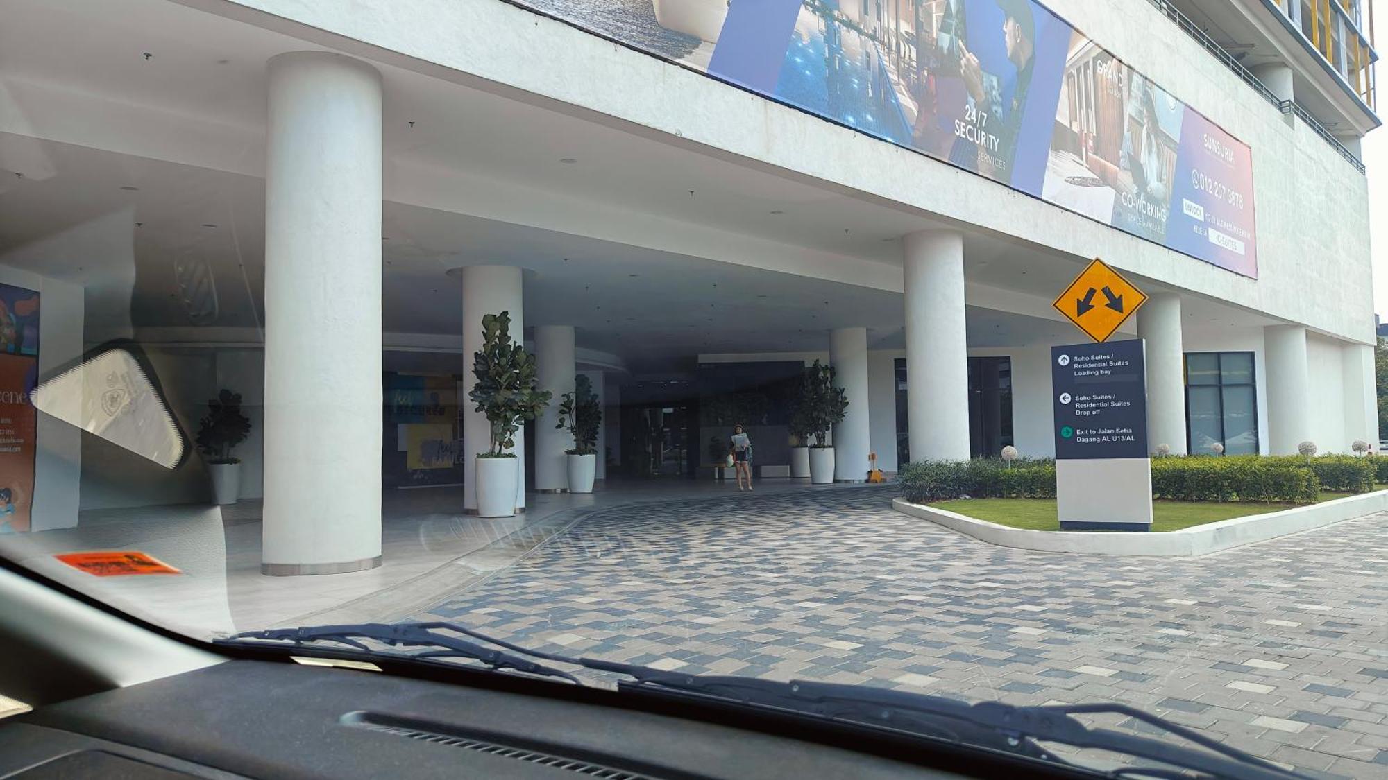 Sunsuria Forum Soho Apartment *
